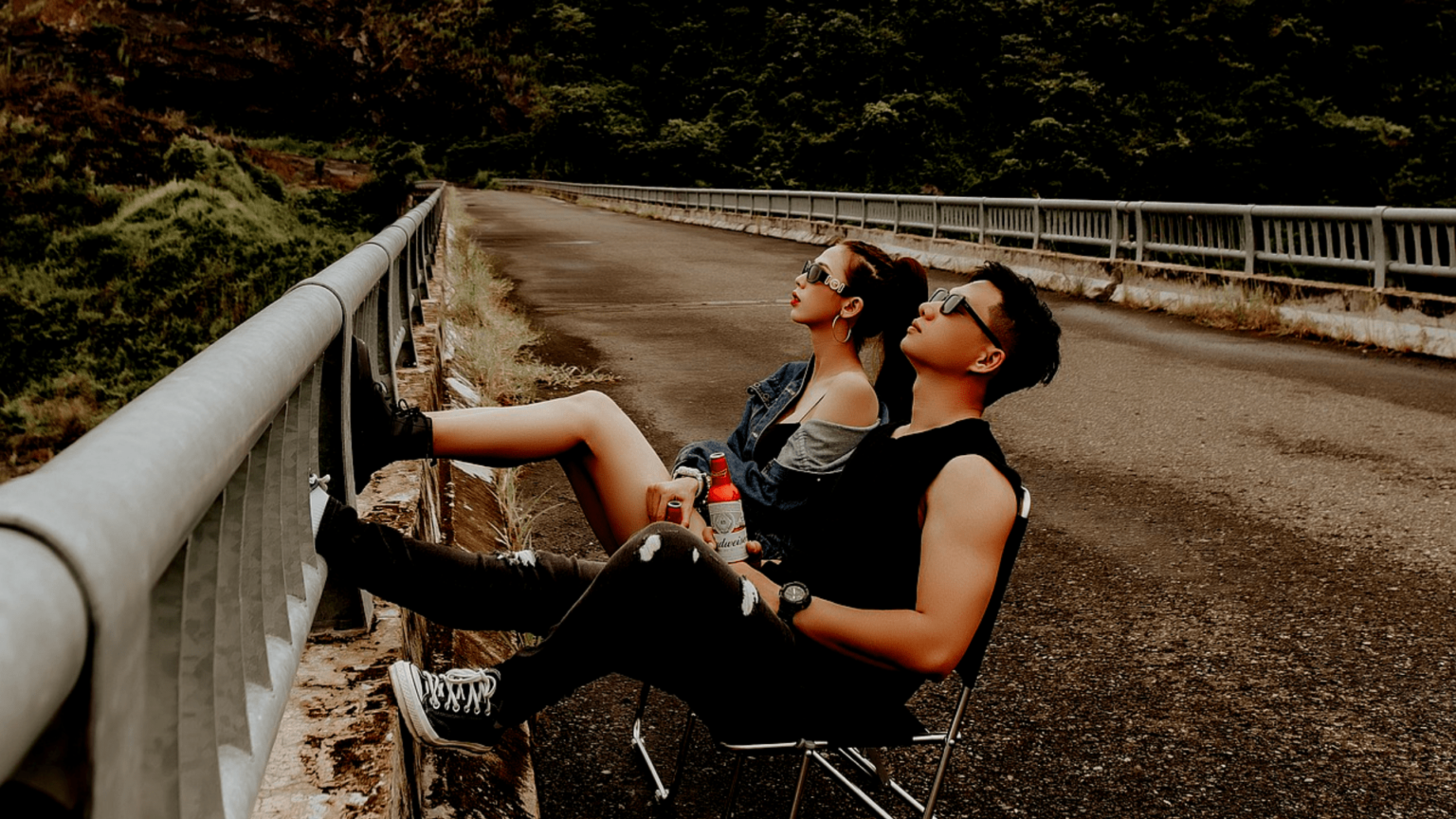 Couples who travel together slay together